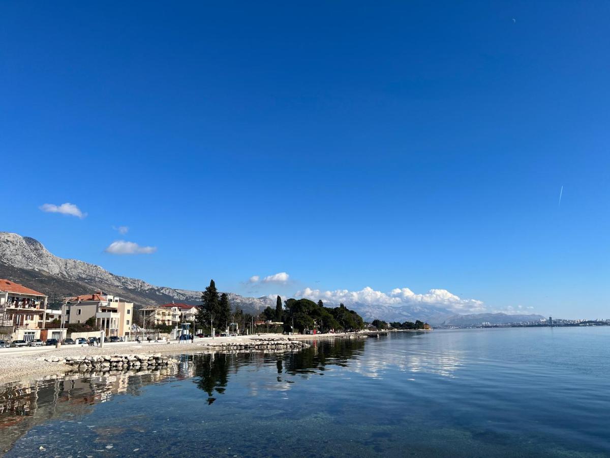 Spacious Apartment Close To The Sea In Split Area Kaštela Exterior foto